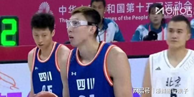 开云体育官网-广州队逆转四川队，周琦状态火热